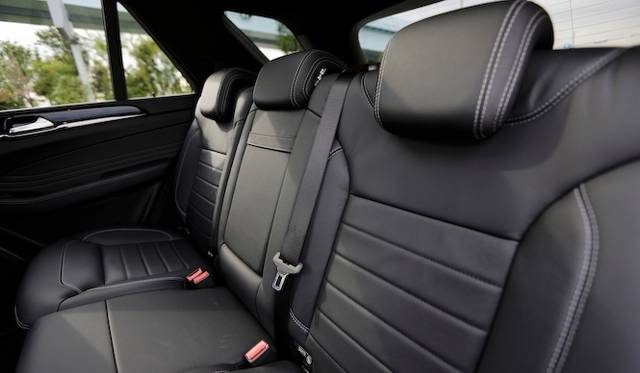 <strong>Mecedes-Benz M Class｜メルセデス・ベンツ Mクラス</strong>