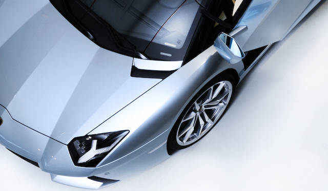 <strong>Lamborghini Aventador LP 700-4 Roadster｜ランボルギーニ アヴェンタドール LP700-4 ロードスター</strong>