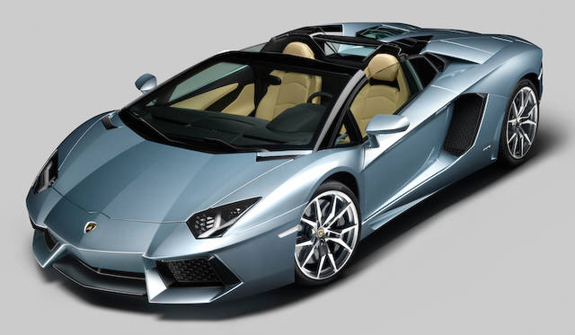 <strong>Lamborghini Aventador LP 700-4 Roadster｜ランボルギーニ アヴェンタドール LP700-4 ロードスター</strong>