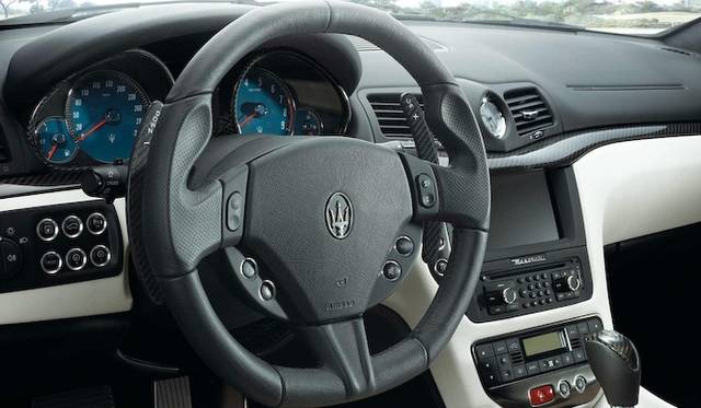 <strong>Maserati Gran Tourismo Sport｜ マセラティ グラントゥーリズモ スポーツ</strong>