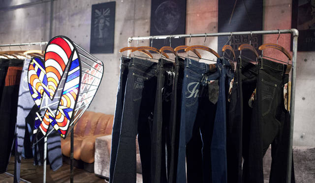 <strong>REBIRTH PROJECT｜リバースプロジェクト</strong>  第３弾となる今回のテーマは「DEADSTOCK FABRIC」