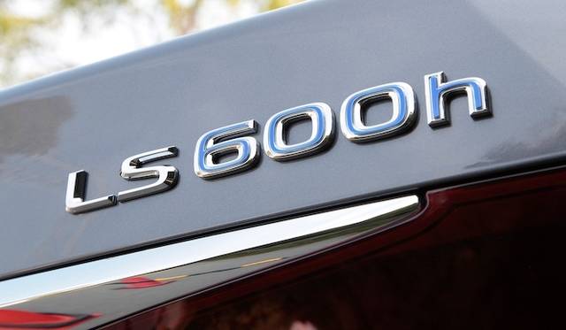 <strong>Lexus LS 600h F Sport｜レクサス LS 600h F スポーツ</strong>