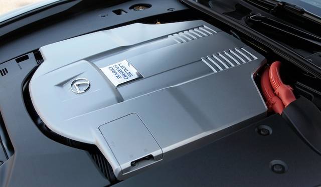 <strong>Lexus LS 600h F Sport｜レクサス LS 600h F スポーツ</strong>