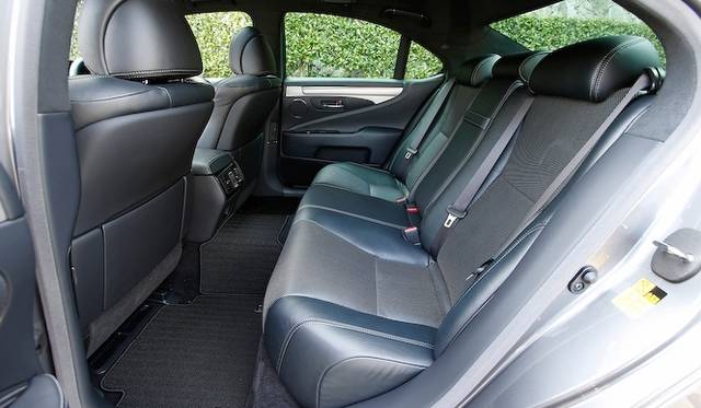 <strong>Lexus LS 600h F Sport｜レクサス LS 600h F スポーツ</strong>