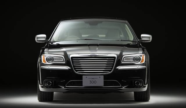 <strong>Chrysler 300｜クライスラー 300</strong>