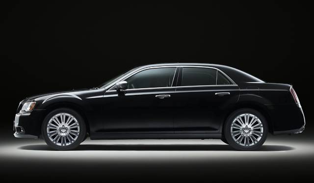 <strong>Chrysler 300｜クライスラー 300</strong>
