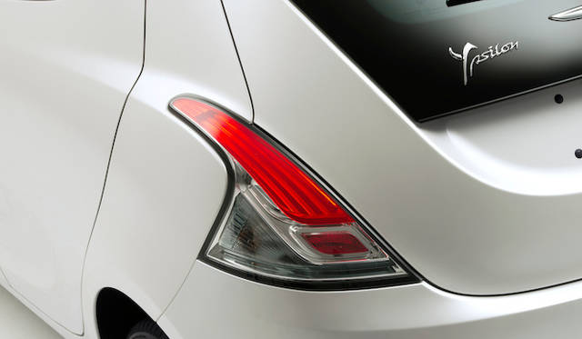 <strong>Chrysler Ypsilon｜クライスラー イプシロン</strong>