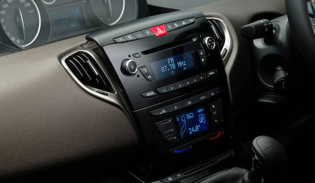 <strong>Chrysler Ypsilon｜クライスラー イプシロン</strong>