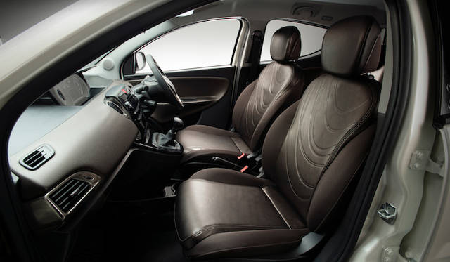 <strong>Chrysler Ypsilon｜クライスラー イプシロン</strong>