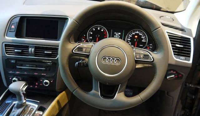 <strong>Audi Q5｜アウディ Q5</strong>