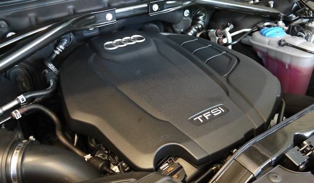 <strong>Audi Q5｜アウディ Q5</strong>