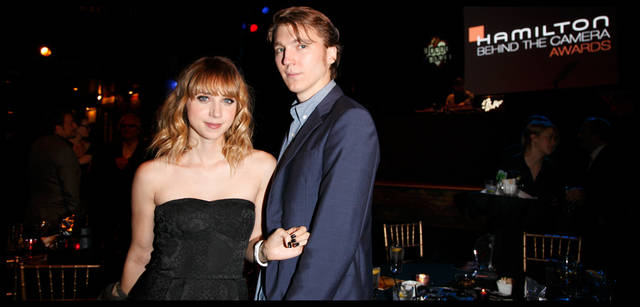 <strong>HAMILTON｜ハミルトン</strong><br />『ルビー・スパークス』の脚本賞で受賞したゾーイ・カザンと、実際の恋人であり、映画でも共演した俳優ポール・ダノ。