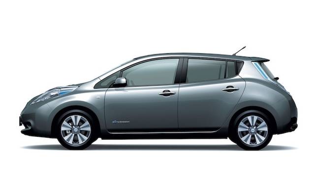 <strong>Nissan Leaf｜日産 リーフ</strong>　ダークメタルグレー