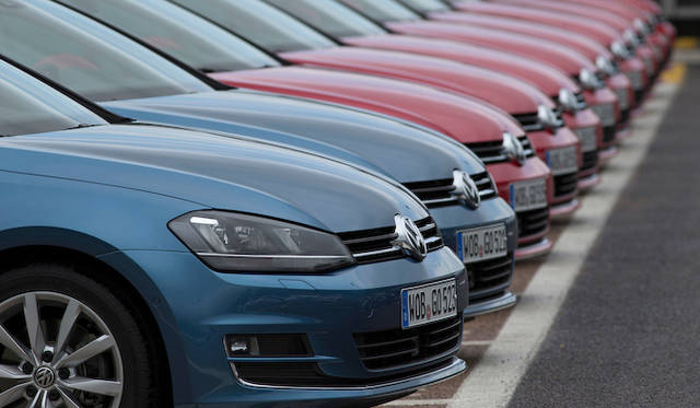 <strong>Volkswagen Golf｜フォルクスワーゲン ゴルフ</strong>　試乗会場にずらり並んだゴルフ マーク7