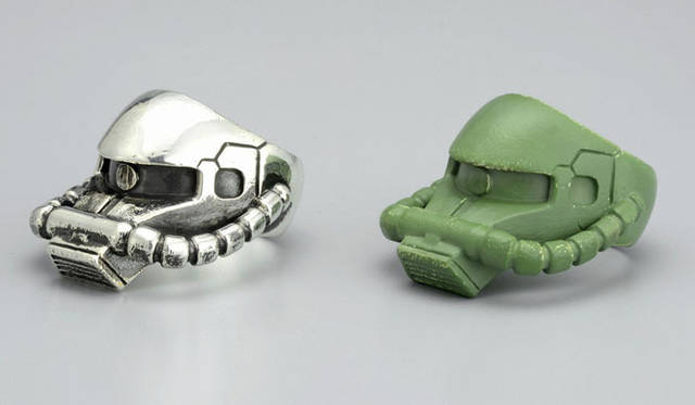 <strong>STRICT-G｜ストリクト ジー</strong>　STRICT-G×JAM HOME MADEコラボレーション　ザクII フェイスリング（シルバー2万5200円、カーキ2万6250 円） ©SOTSU・SUNRISE