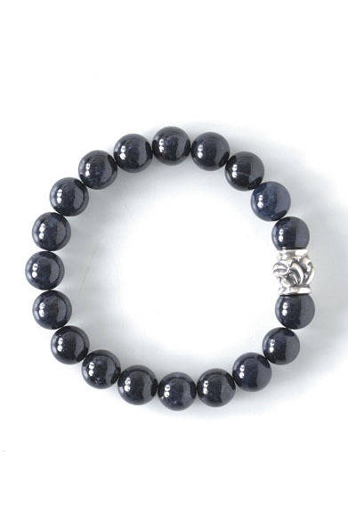 　ストーンブレスレット5万5650円（ロンワンズ／阪急メンズ東京）