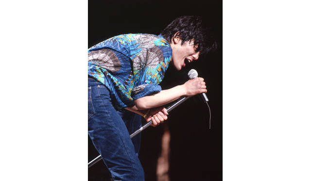 <strong>『復活 尾崎豊 YOKOHAMA ARENA 1991.5.20』</strong>　彼自身の緊張感や観客の興奮や熱気が伝わる約１時間半の内容