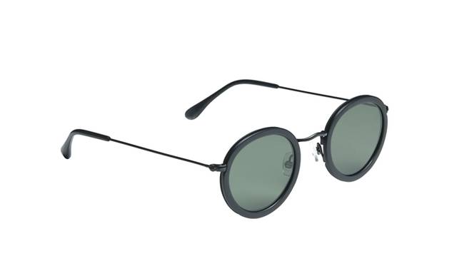 　サングラス 3万7000円