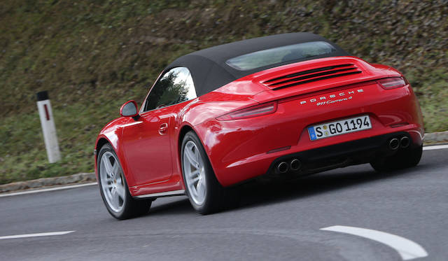 <strong>Porsche 911 Carrera 4 Cabriolet｜ポルシェ 911 カレラ4 カブリオレ</strong>