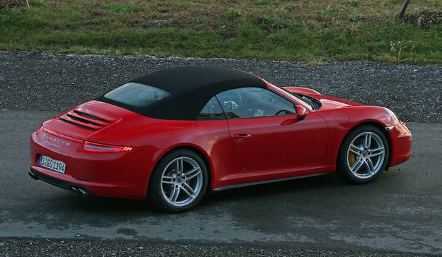 <strong>Porsche 911 Carrera 4 Cabriolet｜ポルシェ 911 カレラ4 カブリオレ</strong>
