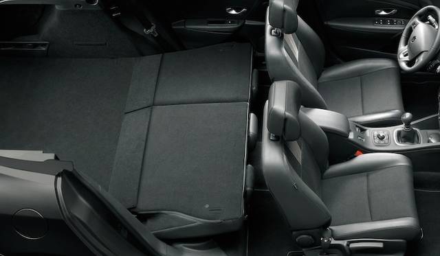 <strong>Renault Megane GT Line｜ルノー メガーヌ GTライン</strong><br />メガーヌ エステートGTライン