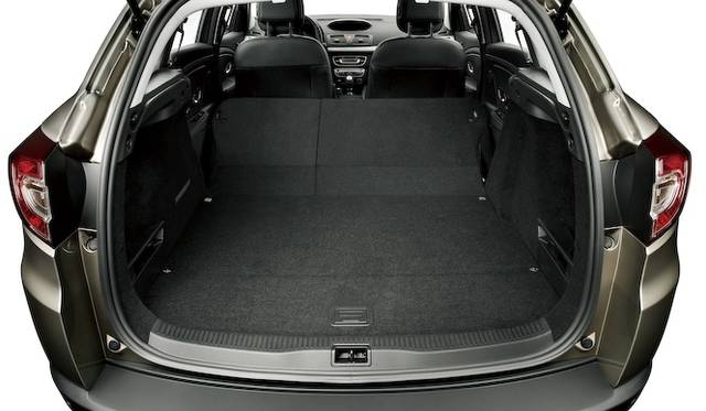 <strong>Renault Megane GT Line｜ルノー メガーヌ GTライン</strong><br />メガーヌ エステートGTライン