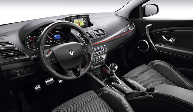 <strong>Renault Megane Estate GT220｜ルノー メガーヌ エステート GT220</strong>