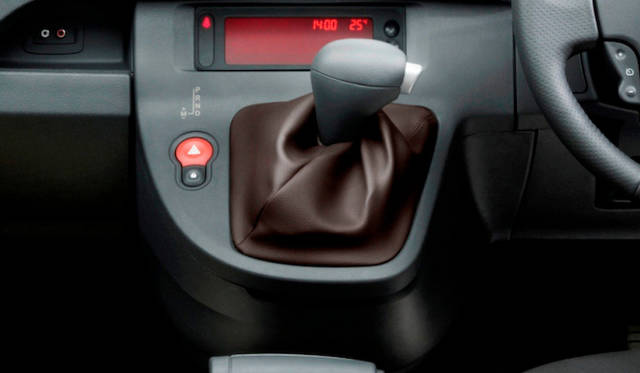 <strong>Renault Kangoo Chocolat｜ルノー カングー ショコラ</strong>