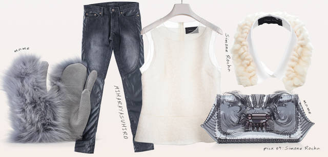 <strong>idea by SOSU｜イデア バイ ソスウ</strong>　左から グローブ 3万7800円（マメ）、ボトムス 3万3600円（ミハラヤスヒロ）、トップス 7万2450円 つけ襟 2万1000円（ともにシモーネ ロシャ）、クラッチバッグ 4万2000円（マメ）