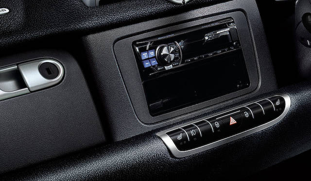 <strong>smart fortwo coupe mhd edition iceshine｜スマート フォーツー クーペ mhd エディション アイスシャイン</strong>