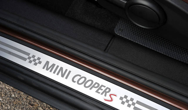 <strong>MINI Paceman｜ミニ ペースマン</strong>