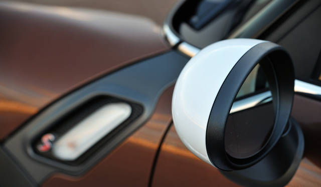 <strong>MINI Paceman｜ミニ ペースマン</strong>