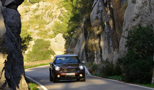 <strong>MINI Paceman｜ミニ ペースマン</strong>