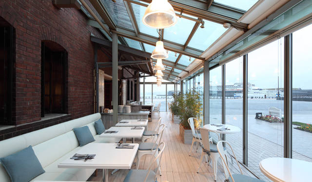 <strong>bills</strong>　「bills」 横浜赤レンガ倉庫 ©Kozo Takayama