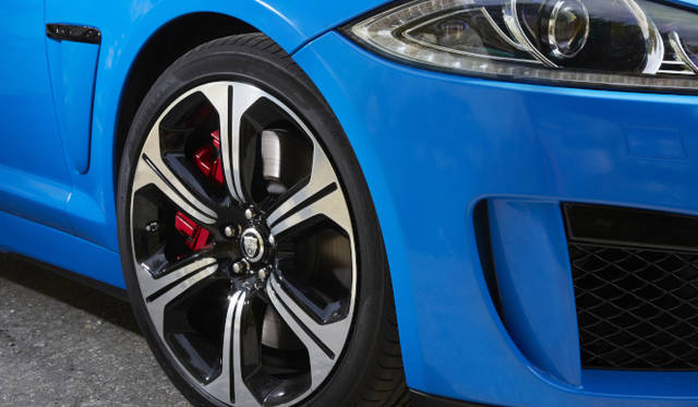 <strong>Jaguar XFR-S｜ジャガー XFR-S</strong>