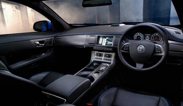 <strong>Jaguar XFR-S｜ジャガー XFR-S</strong>