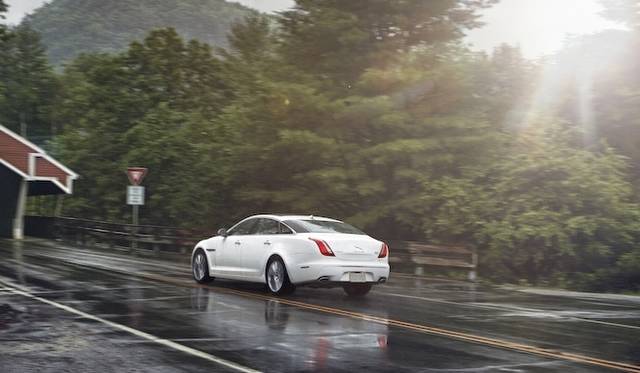 <strong>Jaguar XJ｜ジャガー XJ</strong>