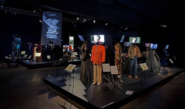 <strong>ART FILE 02｜「Hollywood Costume」</strong>　©V&A images