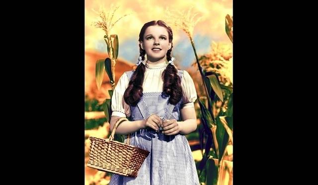 <strong>ART FILE 02｜「Hollywood Costume」</strong>　The Wizard of Oz  ©  MGM/The Kobal Collection