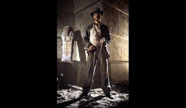 <strong>ART FILE 02｜「Hollywood Costume」</strong>　Raiders of the Lost Ark  © Lucasfilm/Paramount/The Kobal Collection
