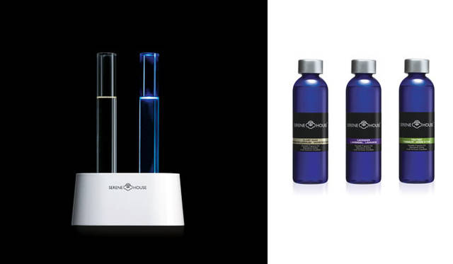<strong>SERENE HOUSE｜セリーンハウス</strong>　左／ヒーター式アロマディフューザー「Scent Flute 2-notes（セントフルート2ノーツ）」希望小売価格1万円、右／ヒータブルフレグランスオイル