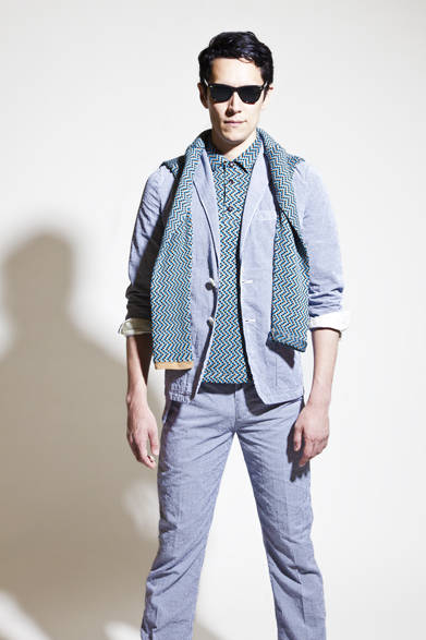 <strong>BURNER｜バーナー</strong>　2013春夏コレクション　ジャケット2万6250円、カットソー(肩掛け) 1万2600円、ポロシャツ1万4700円、パンツ1万5750円、サングラス1万5750円