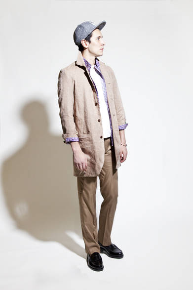 <strong>BURNER｜バーナー</strong>　2013春夏コレクション　ショップコート2万5200円、B.Dシャツ1万4700円、Tシャツ7350円、パンツ1万4700円、ブレス5250円、キャップ7140円