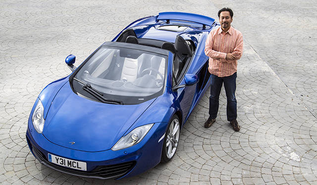 <strong>McLaren MP4-12C Spider｜マクラーレン MP4-12C スパイダー</strong><br />MP4-12Cスパイダーの試乗会は、南スペインにあるプライベートサーキット「アスカリ・レース・リゾート」でおこなわれた。ドライブしたのはスーパーカー超王こと山崎元裕氏。 