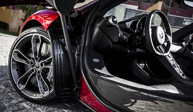 <strong>McLaren MP4-12C Spider｜マクラーレン MP4-12C スパイダー</strong>