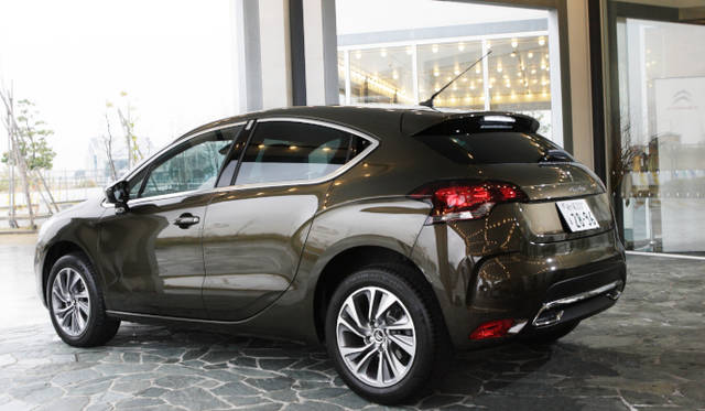 <strong>Citroen DS4 Chic 6AT｜シトロエン DS4 シック 6AT</strong>