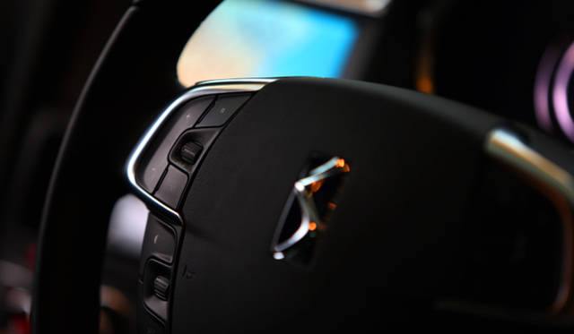 <strong>Citroen DS4 Chic 6AT｜シトロエン DS4 シック 6AT</strong>