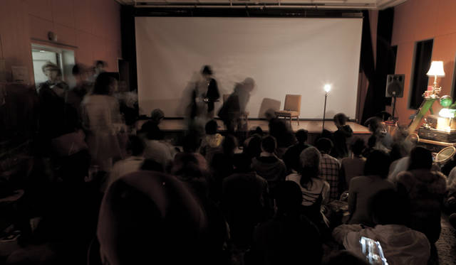 <strong>MOVIE｜「中目黒シネマズ」</strong>　Photograph by HORIBA Toshitaka