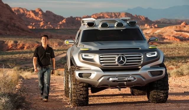 <strong>Mercedes-Benz Ener-G-Force｜メルセデス・ベンツ エナGフォース</strong><br />人物との対比を見ると、この「Ener-G-Force」の巨大さがよくわかる。