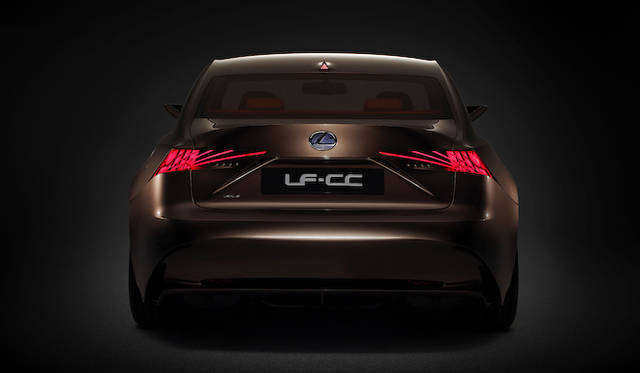 <strong>Lexus LF-CC Concept｜レクサス LF-CC コンセプト</strong>